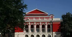 Обявиха конкурс за директор на операта