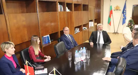 Генералният консул на Турция в Бургас Толга Оркун гостува в Русе по покана на областния управител Драгомир Драганов