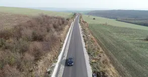 Поставят маркировка по обновения  път между Гара Бяла и Босилковци