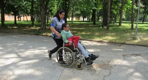 Надеждите на Васко да стане от инвалидната количка отново са в съчувствието и щедростта