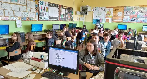 Ученици от русенското СУ "Възраждане" учиха с връстници от Северна Македония, Турция и домакините от Полша /галерия/