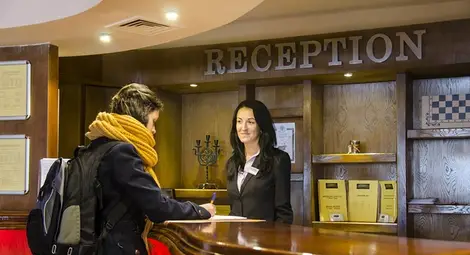 Биг Брадър влиза в хотелите догодина