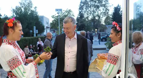 Читалище &bdquo;Христо Ботев-1898&ldquo; в Ценово отбеляза своята 125-а годишнина /галерия/