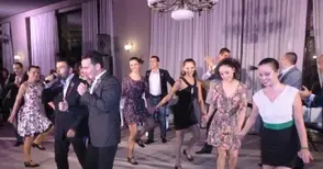 Танцово шоу представи колекция „Българе“ на модната конференция