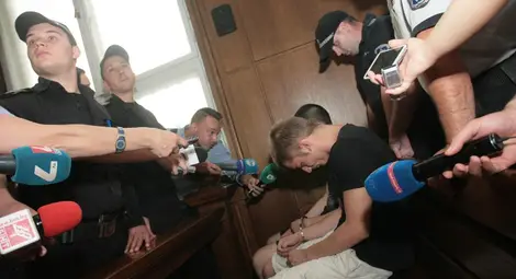 Нечовешко! Малкият Христо бил пребиван и затварян в шкаф