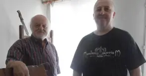 Емблематично училище подаде ръка на двама емблематични художници