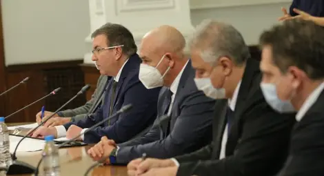 Предлагат удължаване на мерките до 31 януари с някои изключения