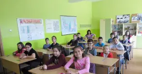 22 русенчета се включиха в международна руска диктовка