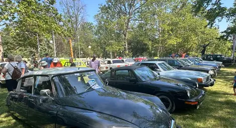 Ягуар, Порше 912 и Фиат 850 Spider обраха наградите в 10-ото издание на Ретро парада в Русе