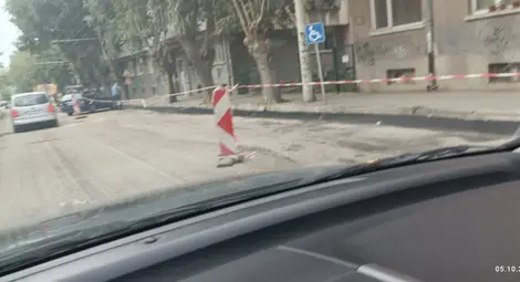 Общинският съветник Светлозар Симеонов пита кмета за нарушения и контрол при ремонта на бул. „Цар Фердинанд” в Русе Общинският съветник Светлозар Симеонов пита кмета за нарушения и контрол при ремонта на бул. „Цар Фердинанд” в Русе