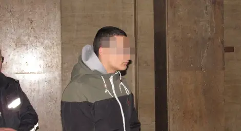 17-годишният побойник пред Мол Русе с условна присъда 17-годишният побойник пред Мол Русе с условна присъда