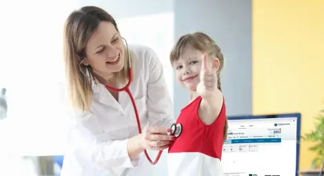 Здравните карти на децата са вече електронни, въпреки това остава временна възможност документите да се предоставят и на хартиен носител Здравните карти на децата са вече електронни, въпреки това остава временна възможност документите да се предоставят и на хартиен носител