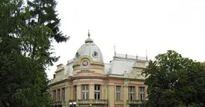 Библиотеката подготвя проекти за фест „Екслибрис“ и асансьор за инвалиди