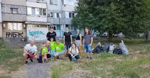 Находище от фасове открито при почистването в „Дружба 3“