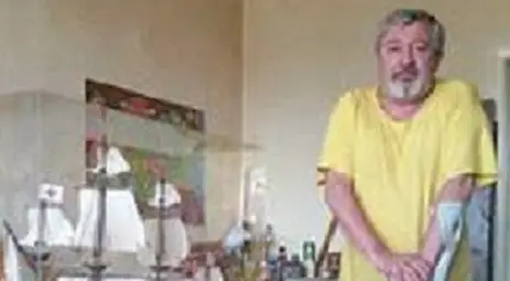 ТЕЛК прати на работа мъж без тазобедрена става ТЕЛК прати на работа мъж без тазобедрена става