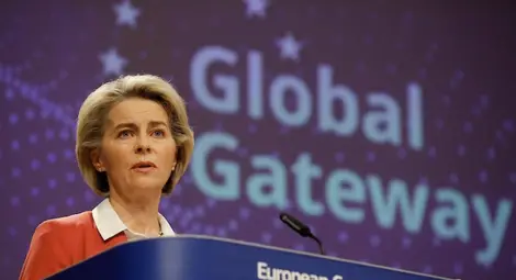 ЕС ще инвестира 300 млрд. евро в инфраструктурни, цифрови и климатични проекти