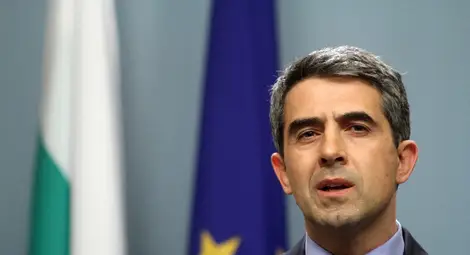 Президентът Плевнелиев реже лентата на новия завод на &bdquo;Витте аутомотив&ldquo;