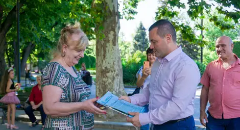 Задругата на майсторите отбеляза годишнината си с празнична изложба на открито в Русе