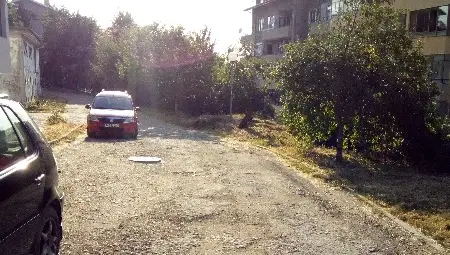 Съкварталци в &bdquo;Дружба&ldquo; чакат  ремонт, обещан от три години