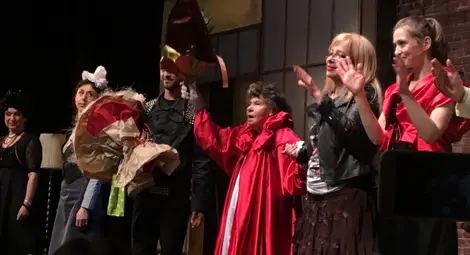 Легендарната Стоянка Мутафова пак препълни Сатирата