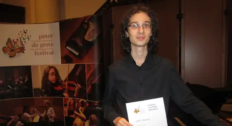 Пианистът Николай Димитров получи стипендия за академията в Грьонинген