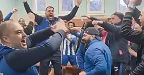 Мощен хор в съблекалнята: „Тих бял Дунав се вълнува“