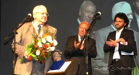 България загуби русенския професор в тениса Ангел Пенчев България загуби русенския професор в тениса Ангел Пенчев