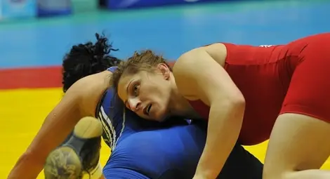 Елина Васева започва с рускиня