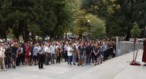 Ректорът чл.-кор.проф.Христо Белоев поздрави студентите и преподавателите в университета.