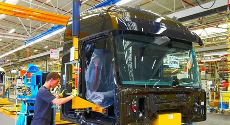 Полиция щурмува офиси на &ldquo;Рено&rdquo;