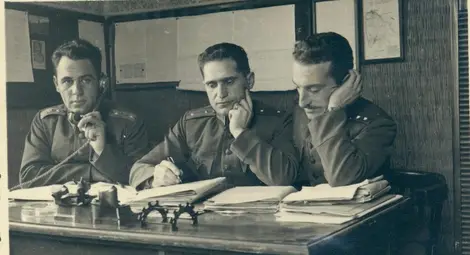 Д-р Банковски сменя офицерските  пагони със зъболекарски стол