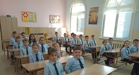 Тържествен час на класа за Апостола на свободата в русенското училище "Йордан Йовков"