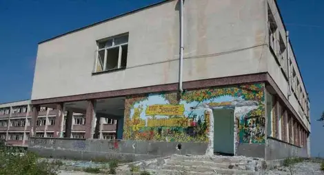 Обезкостеното училище в Селеметя става Център за подкрепа на деца и родители Обезкостеното училище в Селеметя става Център за подкрепа на деца и родители