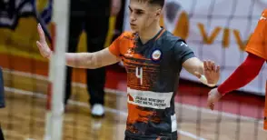Младежкият волейболен национал Добрев ще играе с екипа на „Лукойл Нефтохимик“