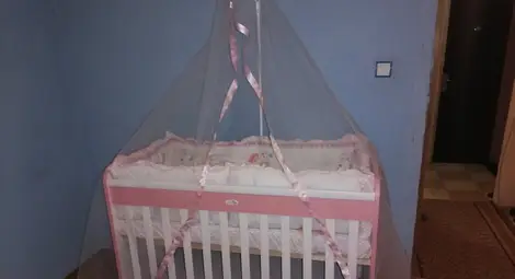 Подариха розова кошарка на първото бебе за годината в Русе Джули-Анн