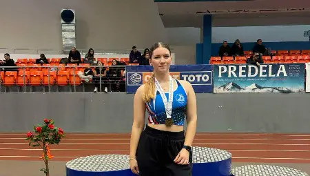 Михаела Михайлова