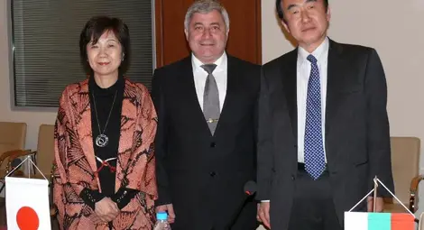 Университетът готов да въведе изучаването на японски език