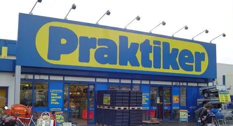 КЗК наказа Практикер за нелоялно привличане на клиенти