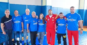 Русенско съзвездие в борбата показа на децата пътя на шампионите