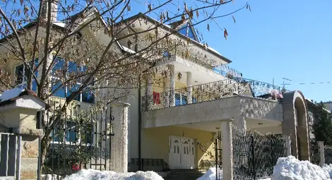 Продават на търг палат  за 668 000 лева