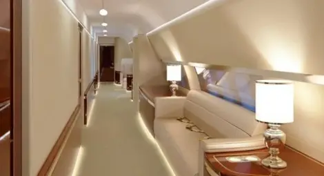 Със златни тоалетни и махагон &ndash; самолетите на Путин