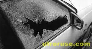 Вандали трошат коли нощем в центъра и кварталите в Русе Вандали трошат коли нощем в центъра и кварталите в Русе