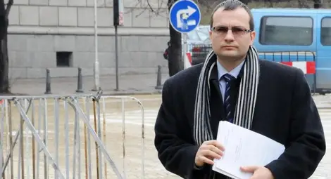 "Развод" вдясно, за да го бъде Реформаторския блок