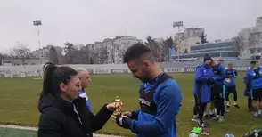 Фенското семейство Боневи награди играч № 1 и автора на най-красивия гол