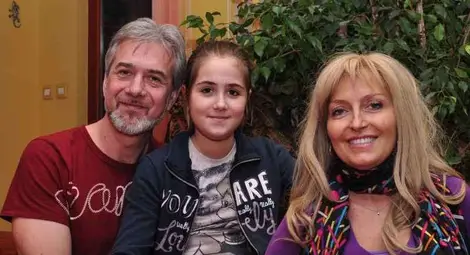 Готви чудно като мама!, помислил Сашо и взел Нети