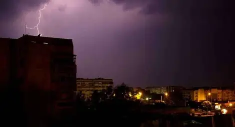 Жълт код за гръмотевични бури в Русенско