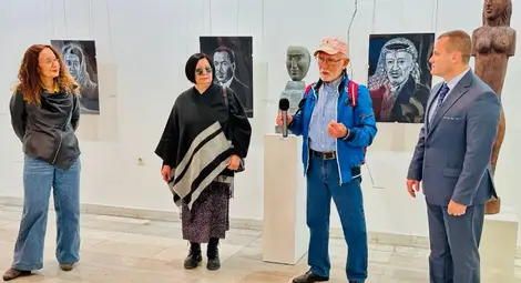 Пенчо Милков: Творбите на Зюхтю Калит са мост между болката и надеждата