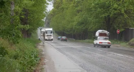 Забрана камионите да изпреварват по пътя Русе-Бяла иска анкета сред стотици шофьори