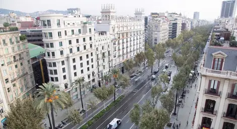 Мадрид започва отмяна на автономията на Каталуния