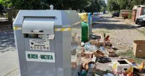 Контейнерите в Русе преляха от боклуци